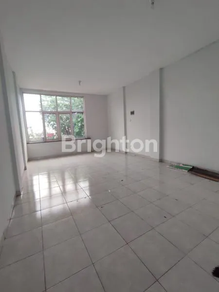 image RUKO ISTIMEWA COCOK UNTUK KANTOR DAN USAHA, RAYA DARMO BARU BARAT, SURABAYA BARAT (2)