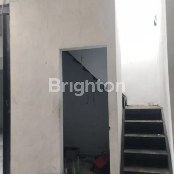 image RUKO DAN GUDANG DI BARAT SUNGAI KOTA KEDIRI (8)