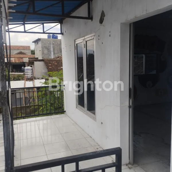 image RUKO DAN GUDANG DI BARAT SUNGAI KOTA KEDIRI (6)