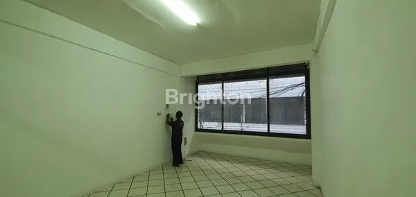 image RUKO KALIAGUNG, KEMBANG JEPUN SURABAYA, BARU DIRENOVASI, SIAP PAKAI (6)