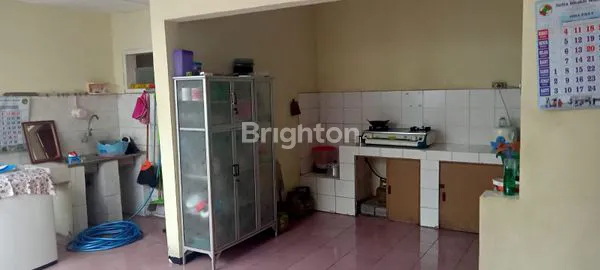 image RUMAH 1,5 LANTAI SIAP HUNI , SELANGKAH KE RAYA JEMURSARI SURABAYA (6)