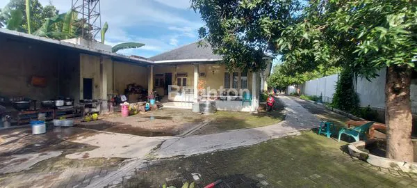 image RUMAH + DEPOT DI JENDRAL AHMAD YANI (8)