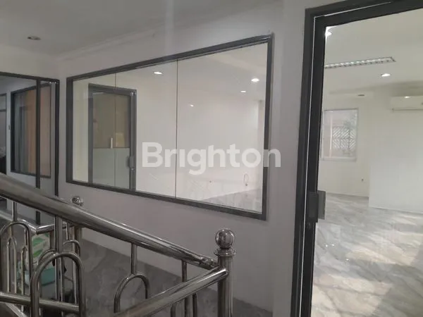 image RUKO LANTAI 2 DI LOKASI STRATEGIS (7)