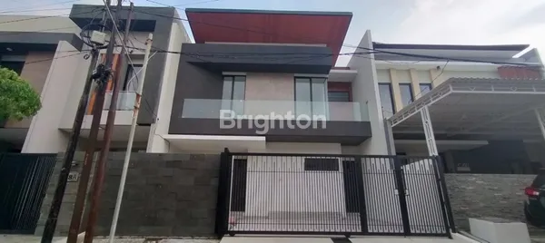 image MANYAR , NEW GRESS, 2 LANTAI, LEBAR 9 (1)