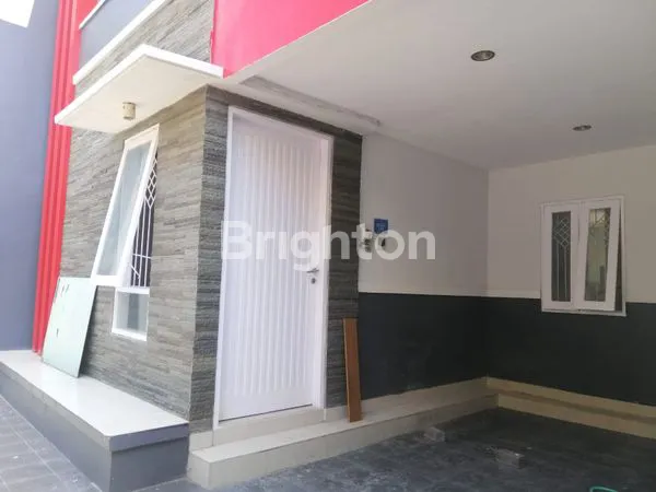 image RUMAH BAGUS BERSIH 2 LANTAI DI DENPASAR (2)