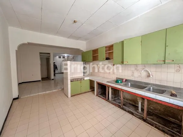 image JUAL RUMAH LUAS 396M² DI TOMANG, STRATEGIS , BEBAS BANJIR (8)