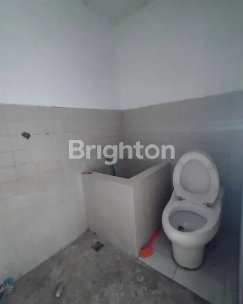 image RUMAH 1M'AN, DAERAH RUNGKUT, NRIWANA EKSEKUTIF, FULL BANGUNAN, (5)