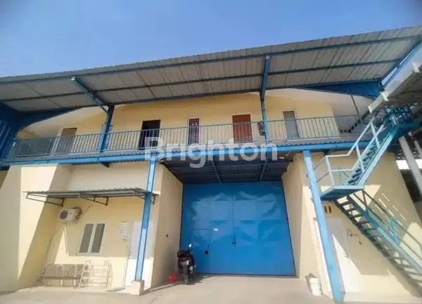 GUDANG DI DOMAS MENGANTI GRESIK