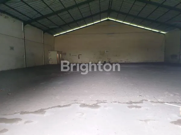 image GUDANG DI POROS JALAN SINGOSARI MALANG (2)