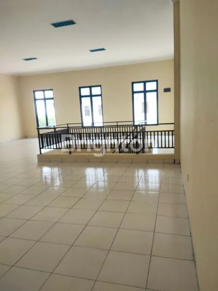 image GUDANG+ KANTOR 3 LANTAI AREA BENJENG CERME GRESIK (2)