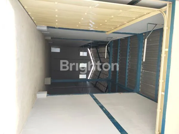 image GUDANG+ KANTOR 3 LANTAI AREA BENJENG CERME GRESIK (6)