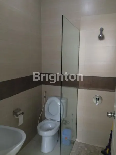 image HARGA DI BAWAH PASAR, RUMAH 2 LANTAI SIAP HUNI DI PERUMAHAN ROYAL TAJUR,PAKUAN,BOGOR SELATAN,JAWA BARAT (5)