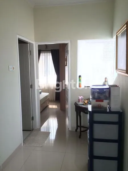image HARGA DI BAWAH PASAR, RUMAH 2 LANTAI SIAP HUNI DI PERUMAHAN ROYAL TAJUR,PAKUAN,BOGOR SELATAN,JAWA BARAT (8)