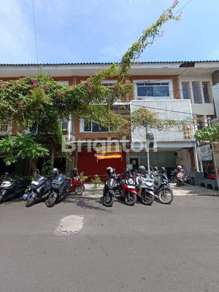 image RUKO 3 LANTAI STRATEGIS RAMAI PEJALAN KAKI DEKET MALL 21 DENPASAR BARAT (8)