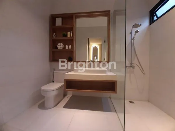 image RUMAH 2 LANTAI FULLY FURNISH SURABAYA BARAT (7)