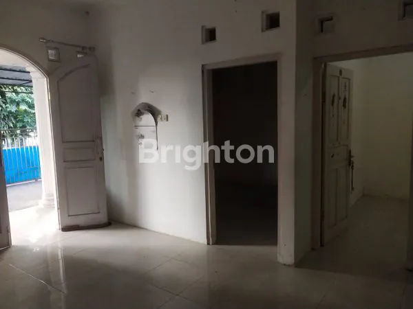 image RUMAH 2 LANTAI SIAP HUNI LINGKUNGAN CLUSTER LOKASI STRATEGIS DEKAT KAMPUS UMY (4)