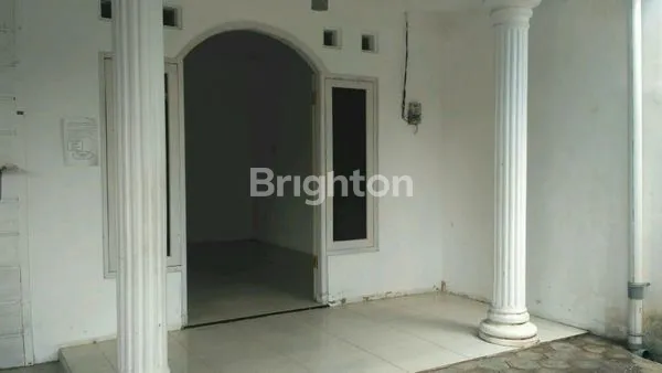 image RUMAH 2 LANTAI SIAP HUNI LINGKUNGAN CLUSTER LOKASI STRATEGIS DEKAT KAMPUS UMY (7)