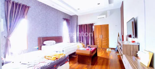 image RUMAH VILLA MEWAH JALAN KUTILANG MEDAN SUNGGAL (4)