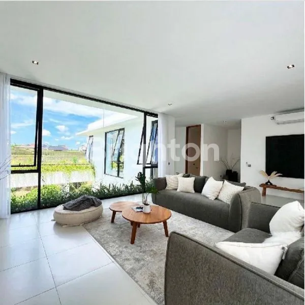 image BALI VILLA MIRU PERERENAN BALI DENGAN NUANSA SURGAWI (2)