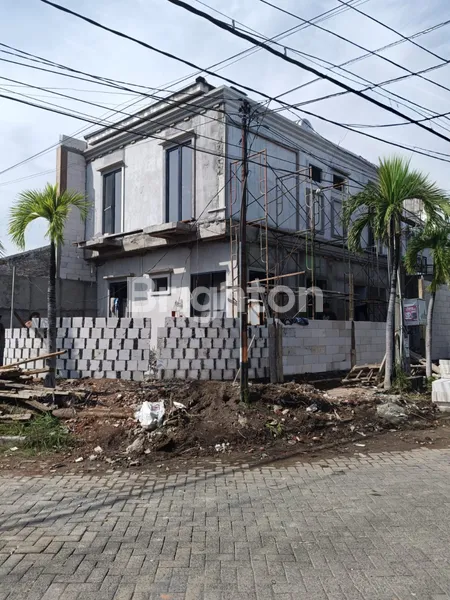 Gambar Property RUMAH HOOK GRESS AMERICAN STYLE DI SUTOREJO