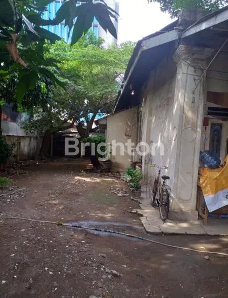 image TURUN HARGA RUMAH HITUNG TANAH DIKAWASAN STRATEGIS JAKARTA PUSAT HANYA 1 KM KE ISTANA NEGARA (7)