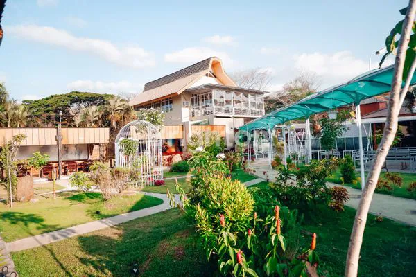 RUMAH MAKAN RUMAH USAHA EX RESTO & CAFE DEPAN KEBUN RAYA PURWODADI KABUPATEN PASURUAN