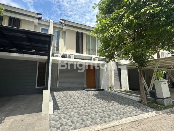 image RUMAH MINIMALIS 2 LANTAI SIAP HUNI CITRALAND DEKAT SUPERINDO, GRAND PAKUWON DAN GRAHA NATURA (2)