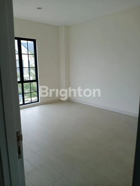 image CLUSTER MONTANA LAVON 2 SUVARNA SUTERA (3)