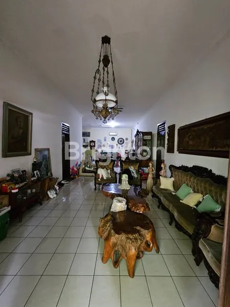 image NYAMAN HIJAU TENANG BEBAS BANJIR RUMAH LAMA TM. SEMERU (4)