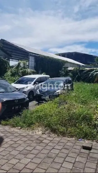 image TANAH STRATEGIS 6 ARE, KOMPLEK VILLA DI PERERENAN. ZONA MERAH/INDUSTRIAL BISA DIBANGUN VILLA (4)