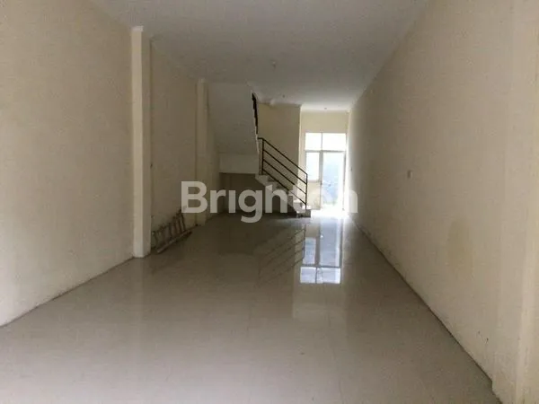 image DIJUAL CEPAT RUKO 3 LANTAI DEKAT JALAN RAYA MERR DEPAN PINTU UTAMA UPN BANGUNAN BARU KONDISI 100% SIAP PAKAI (3)