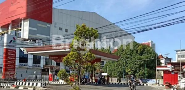 image SPBU AKTIF LOKASI RUNGKUT STRATEGIS, RAMAI. (1)