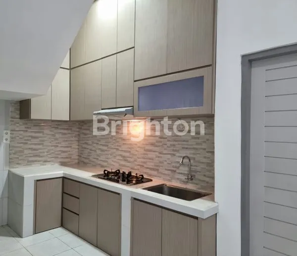 image RUMAH MODERN 2 LANTAI DENGAN AKSES YANG MUDAH DI TABANAN (6)