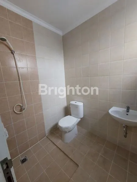 image RUMAH READY STOCK TERAKHIR DI BOHEMIA GADING SERPONG (8)