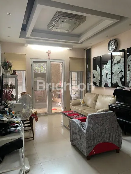 image RUMAH CASA JARDIN CLUSTER FAVORITE FURNISHED (5)