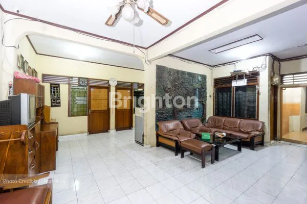 RUMAH KOST SLIPI LOKASI SUPER STRATEGIS DEKAT KE S PARMAN INVESTASI CUAN BUAT JURAGAN KOST  !!