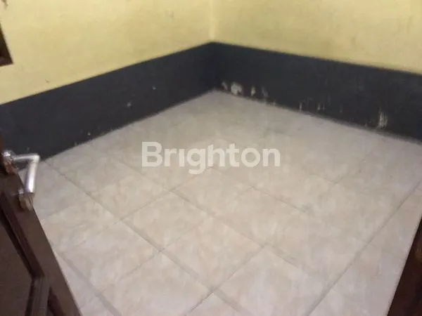 image RUMAH ASRI DI JALAN RAPAK INDAH (6)