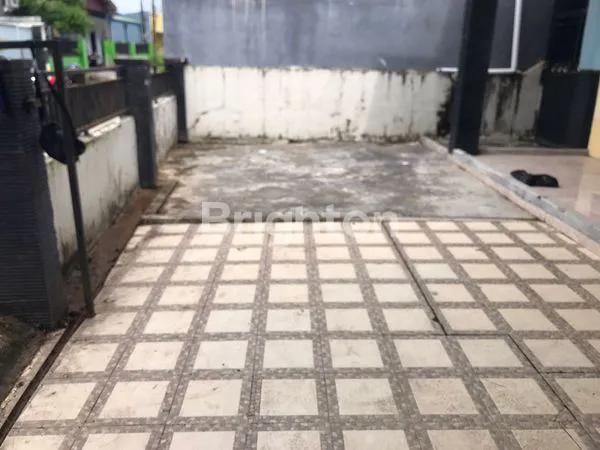 image RUMAH ASRI DI JALAN RAPAK INDAH (2)