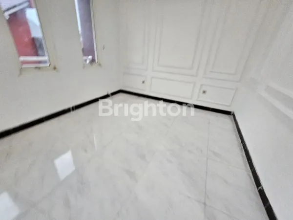 image RUMAH SIAP HUNI HABIS RENOV DI KEDONDONG DEKAT LAMPER SEMARANG (5)