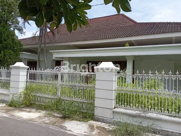 image RUMAH DI JL APEL JAJAR (2)