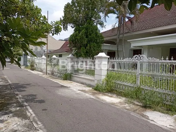 image RUMAH DI JL APEL JAJAR (3)