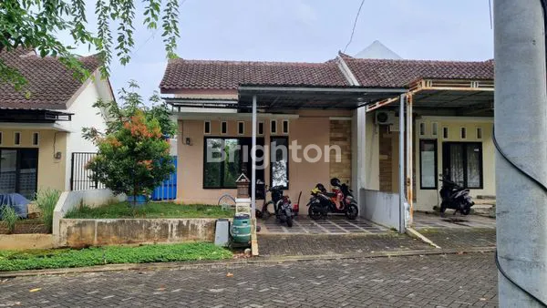 image RUMAH SIAP HUNI TERAS BALI MIJEN SEMARANG (1)