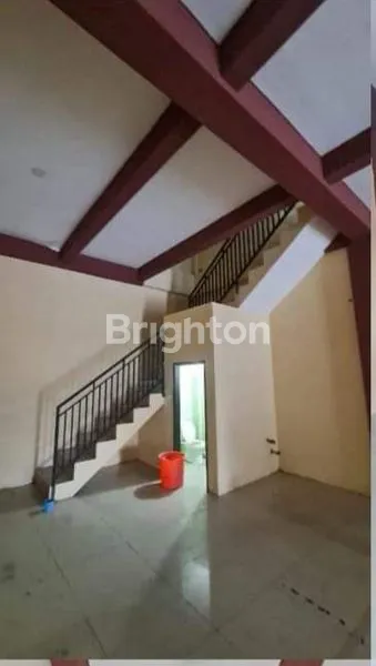 image RUKO TENGAH KOTA DENGAN HALAMAN LUAS (3)