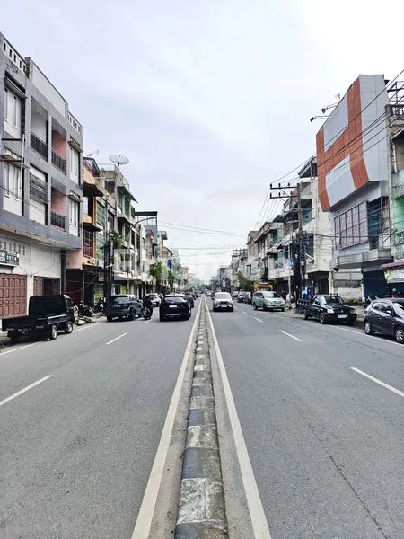 image HARGA UNDER MARKET! RUKO DENGAN PANJANG 20 METER ,LOKASI STRATEGIS- INTI KOTA JALAN SUTRISNO  (2)