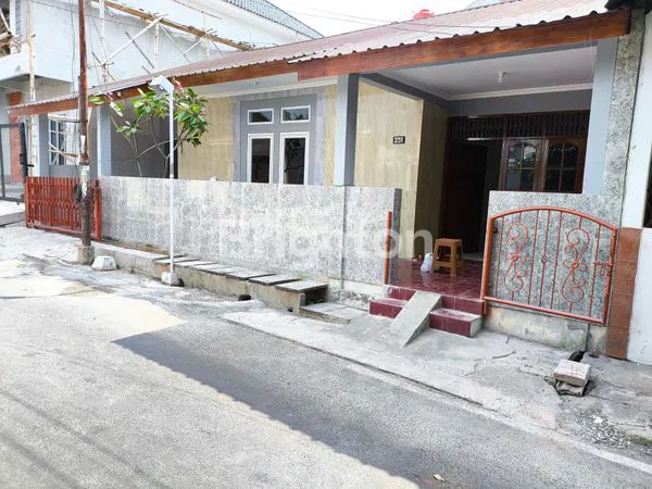 image TURUN HARGA...TURUN HARGA ...RUMAH DI SEMARANG ATAS, DITENGAH PEMUKIMAN YANG AMAN , NYAMAN, ASRI , SIAP HUNI DARI 1.800.000.000 JADI 1.500.000.000 (1)