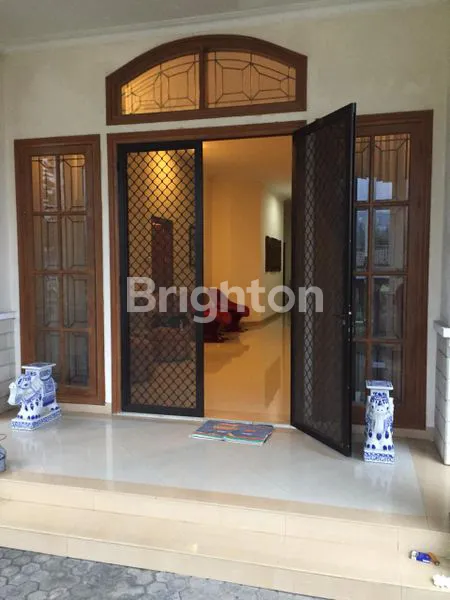 image DIJUAL VILLA MEWAH  (5)