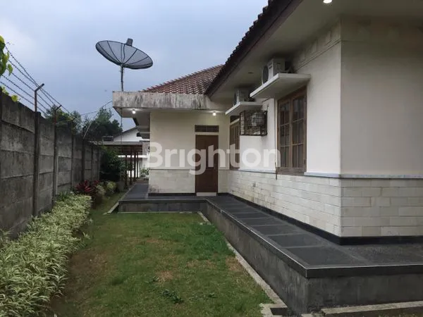 image DIJUAL VILLA MEWAH  (8)