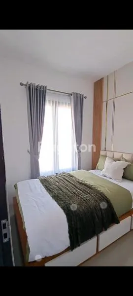 image RUMAH MEWAH MURAH DEKAT JUANDA (3)