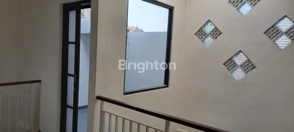 image RUMAH MINIMALIS RUNGKUT ASRI UTARA (5)