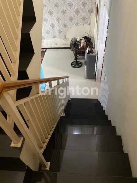 image RUMAH 2 LANTAI TENGAH KOTA YANG BERSIH (5)